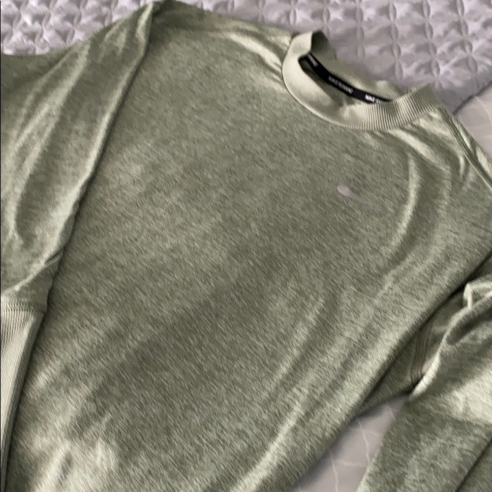 Nike running long sleeve top